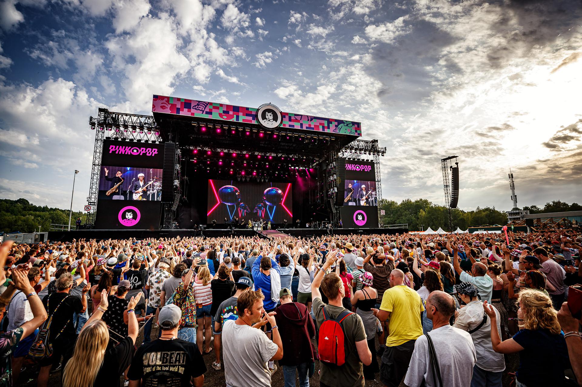 Geen tickets voor Pinkpop? Zo volg je het festival online en op tv